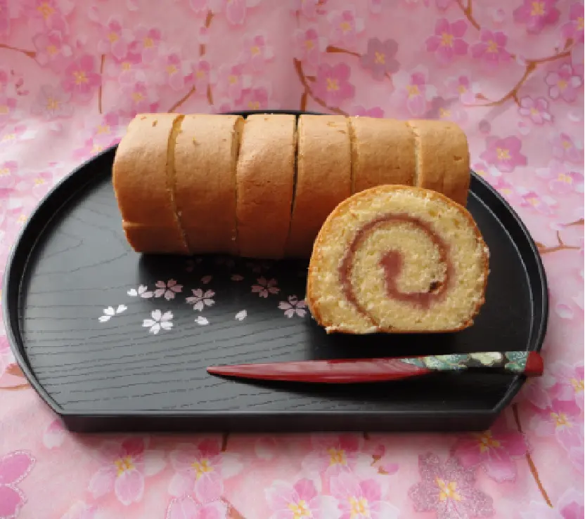 さくらロールケーキ